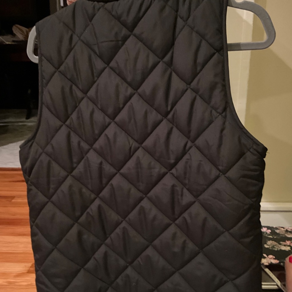 Vest - Picture 5 of 7